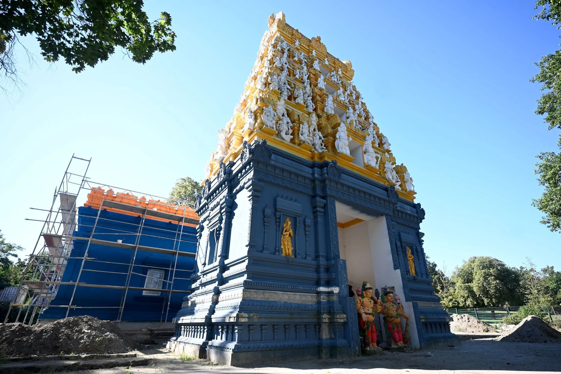 Der Sri-Ganesha-Hindu-Tempel in der Hasenheide. Die Tempelanlage befindet sich seit dem Jahr 2010 im Bau und wird auf Spendenbasis finanziert.