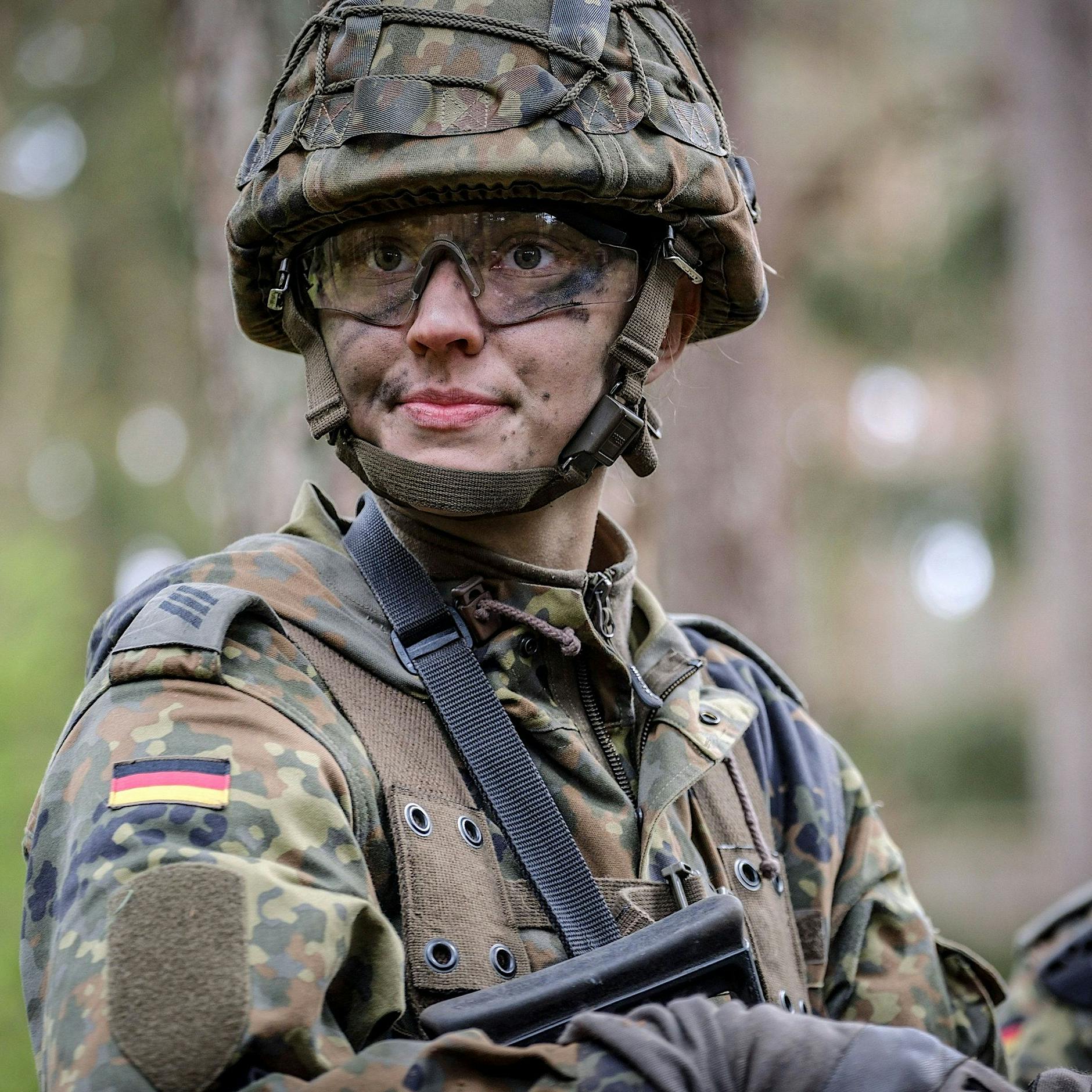 Kriegsangst bei Jugendlichen: Neuer Wehrdienst treibt Verweigerungen in die Höhe