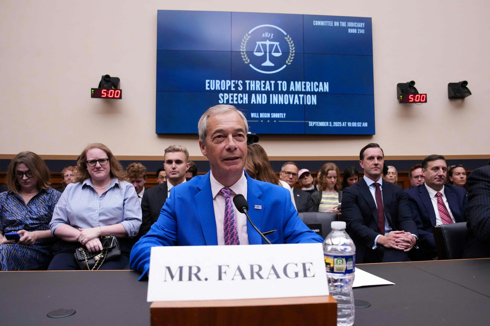 Der Vorsitzende der britischen Reformpartei Nigel Farage sagte am 3. September 2025 vor dem Justizausschuss des Repräsentantenhauses im Rayburn House Office Building in Washington aus.
