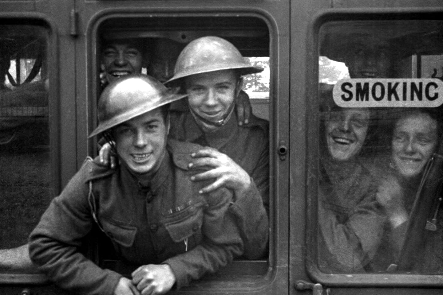 Trains (2024) von Maciej J. Drygas