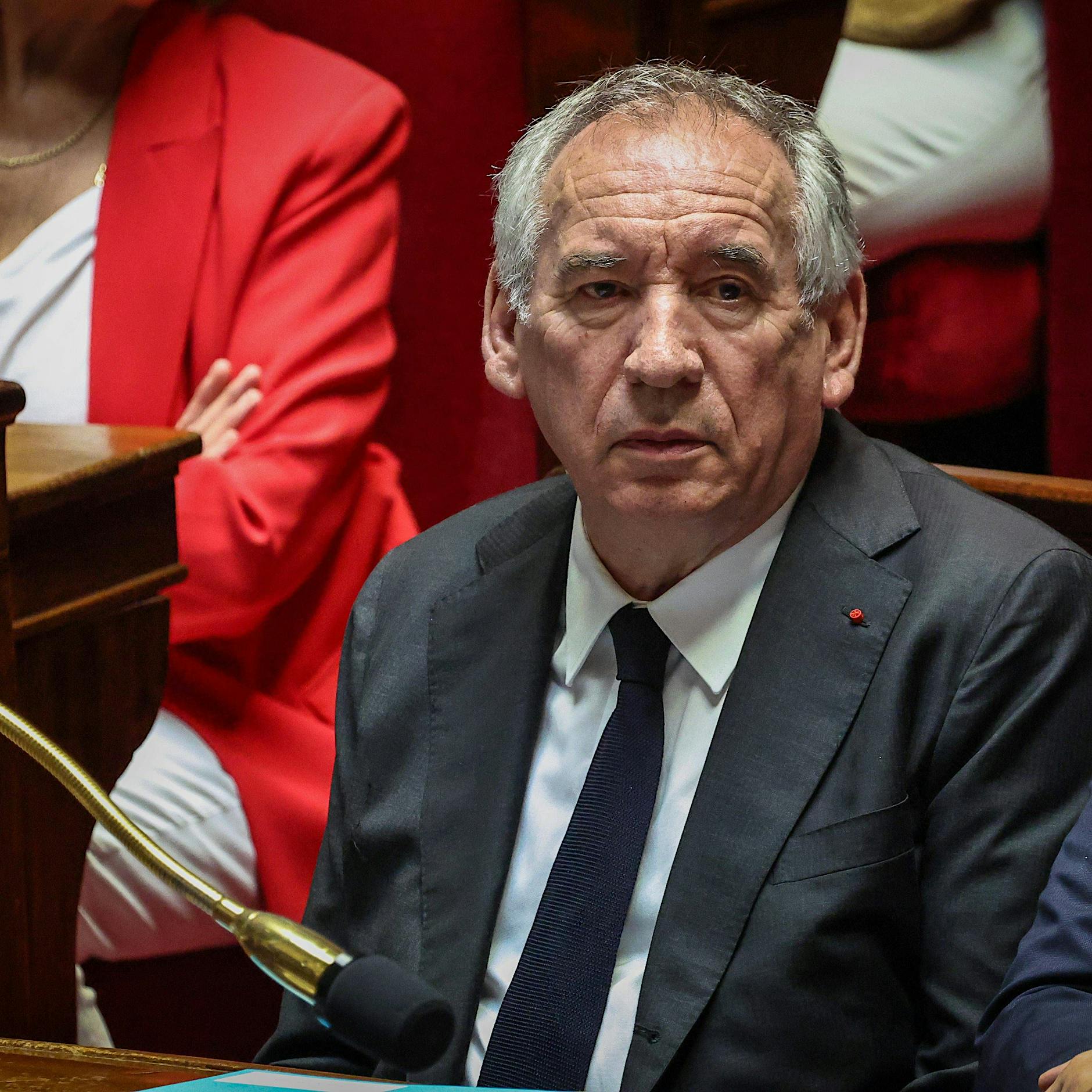 Regierung in Frankreich gestürzt: Bayrou übersteht Vertrauensfrage nicht