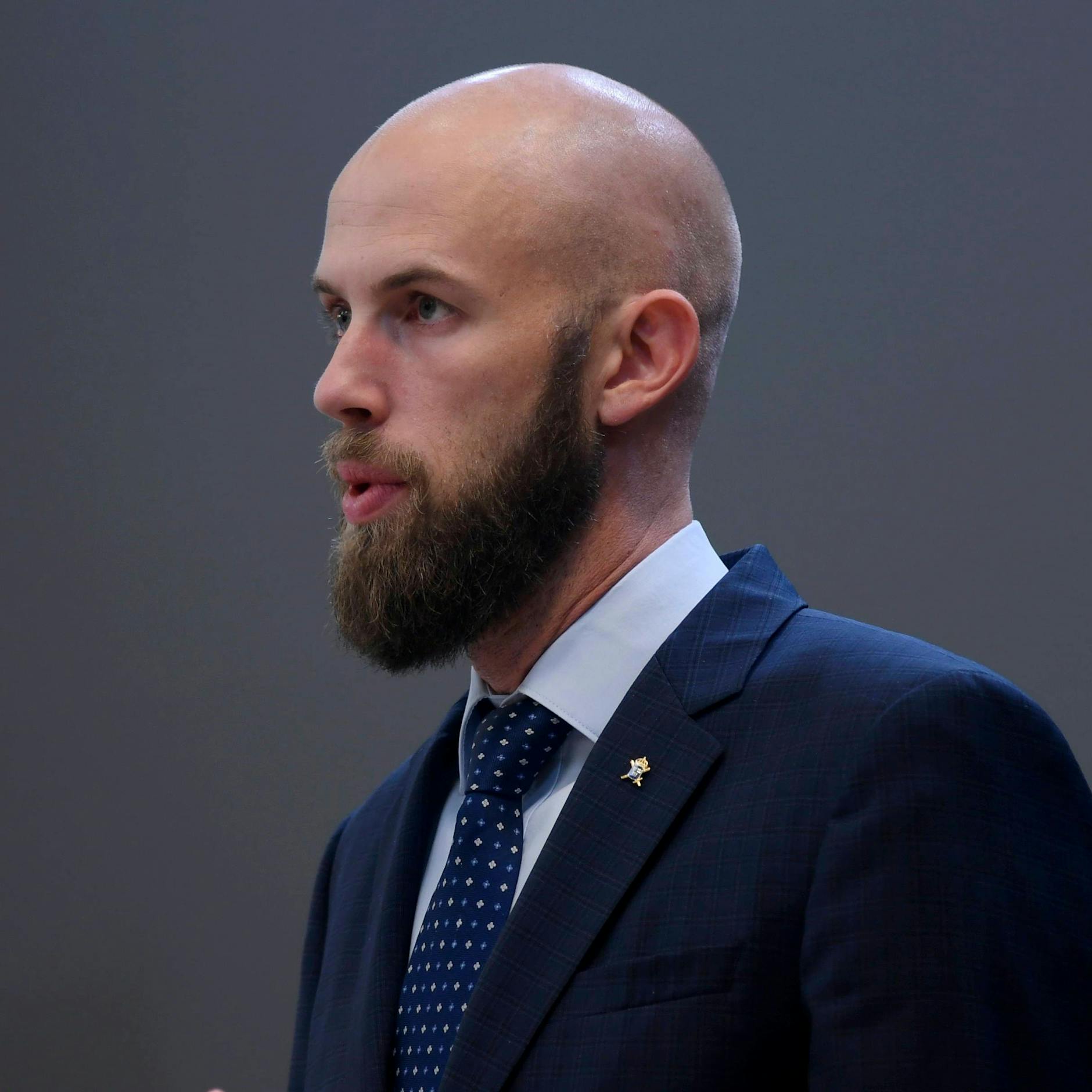 Image - Schweden: Minister für Zivilschutz Carl-Oskar Bohlin auf Heimweg von Pro-Palästina-Demonstranten verfolgt