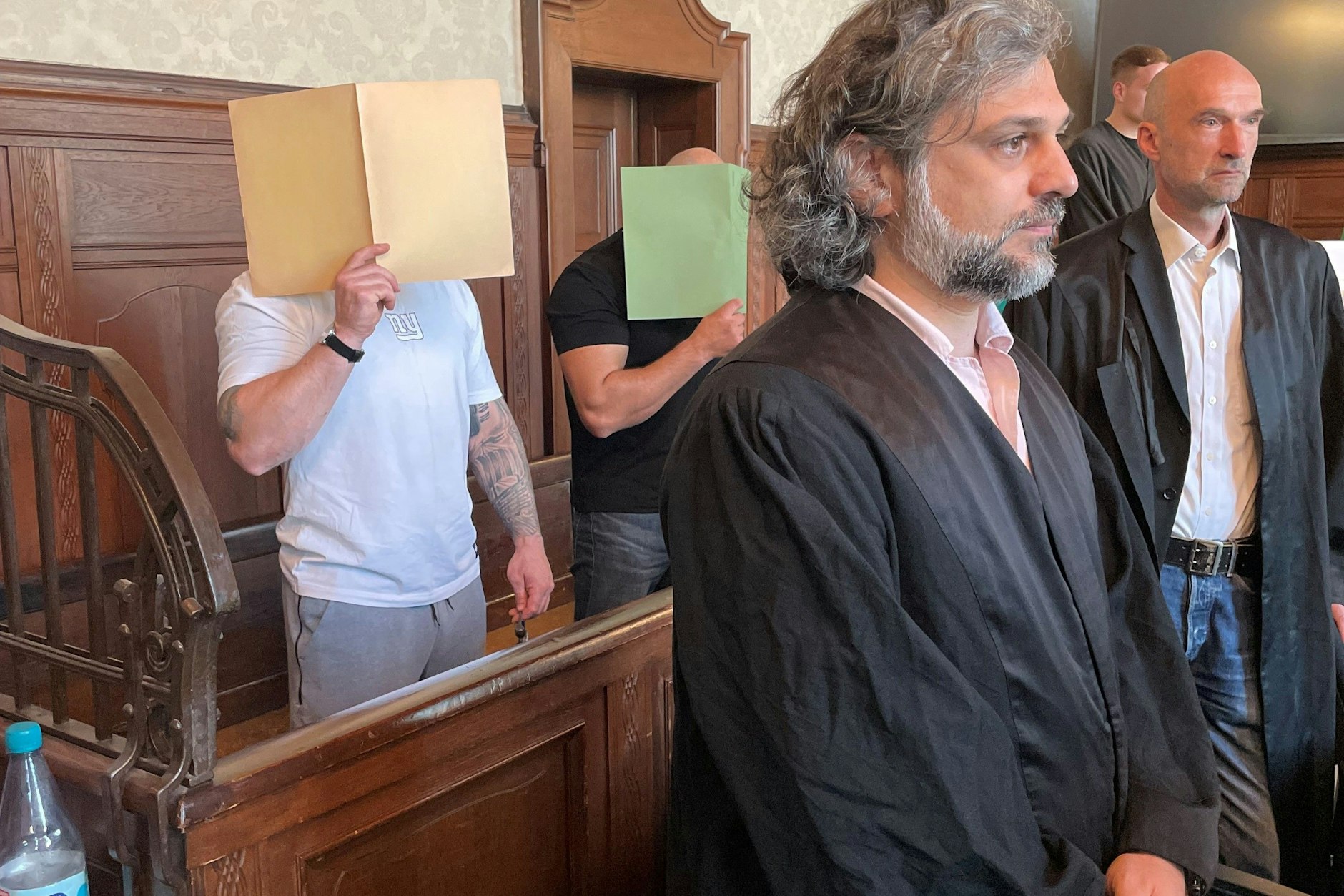 Andrei B. (32) und Vitali G. (35) sollen einen Landsmann entführt haben.