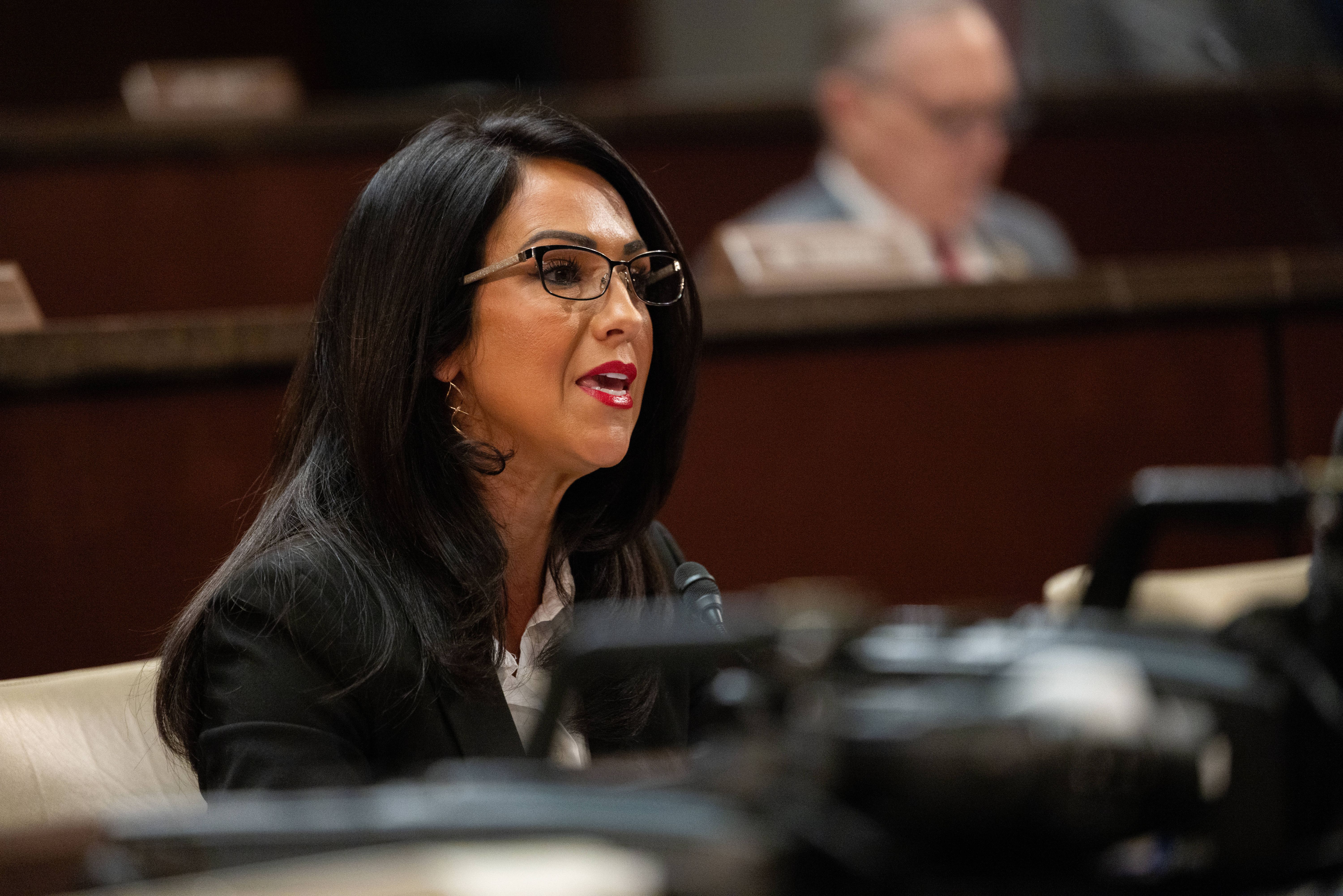 „Ihr habt das verursacht!“: Im US-Repräsentantenhaus bricht nach Kirk-Attentat Chaos aus