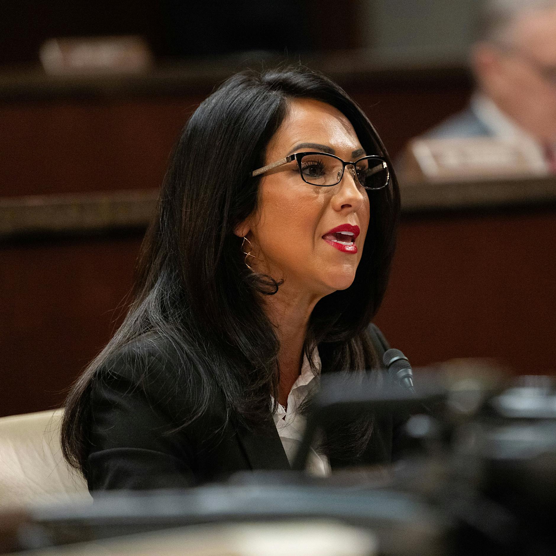 „Ihr habt das verursacht!“: Im US-Repräsentantenhaus bricht nach Kirk-Attentat Chaos aus