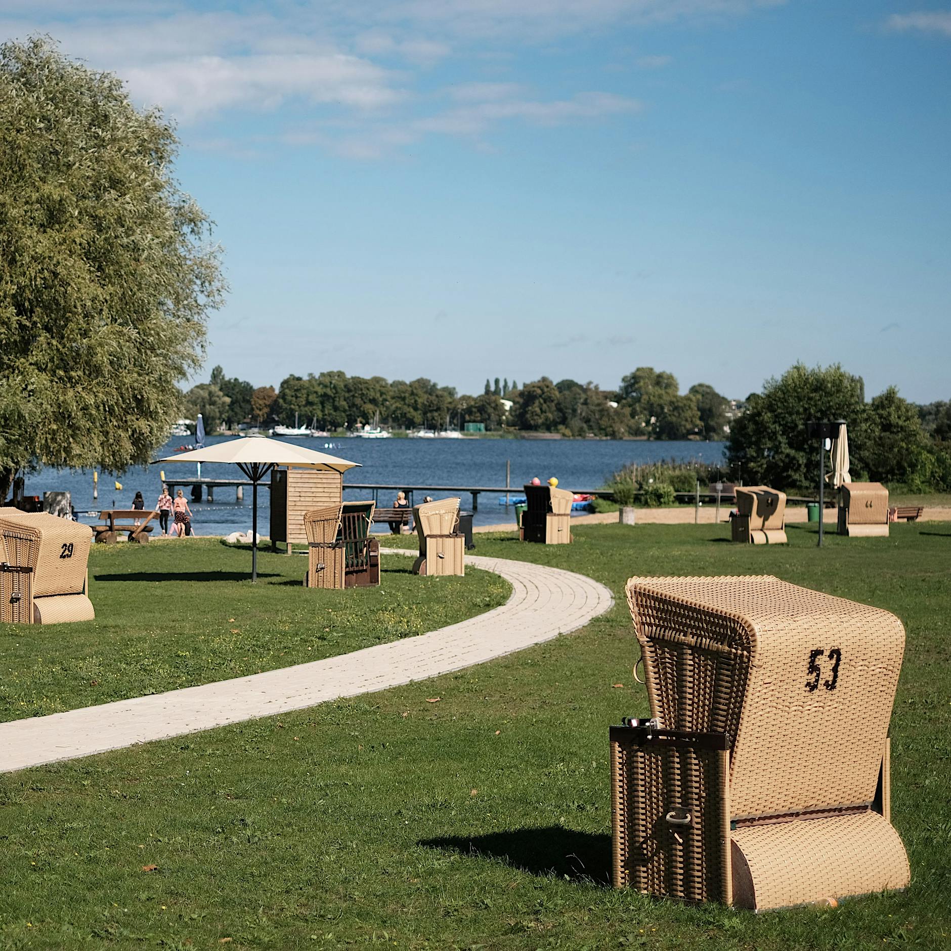 Schöner abbaden in Potsdam: Ein Besuch im umgestalteten Stadtbad Babelsberg