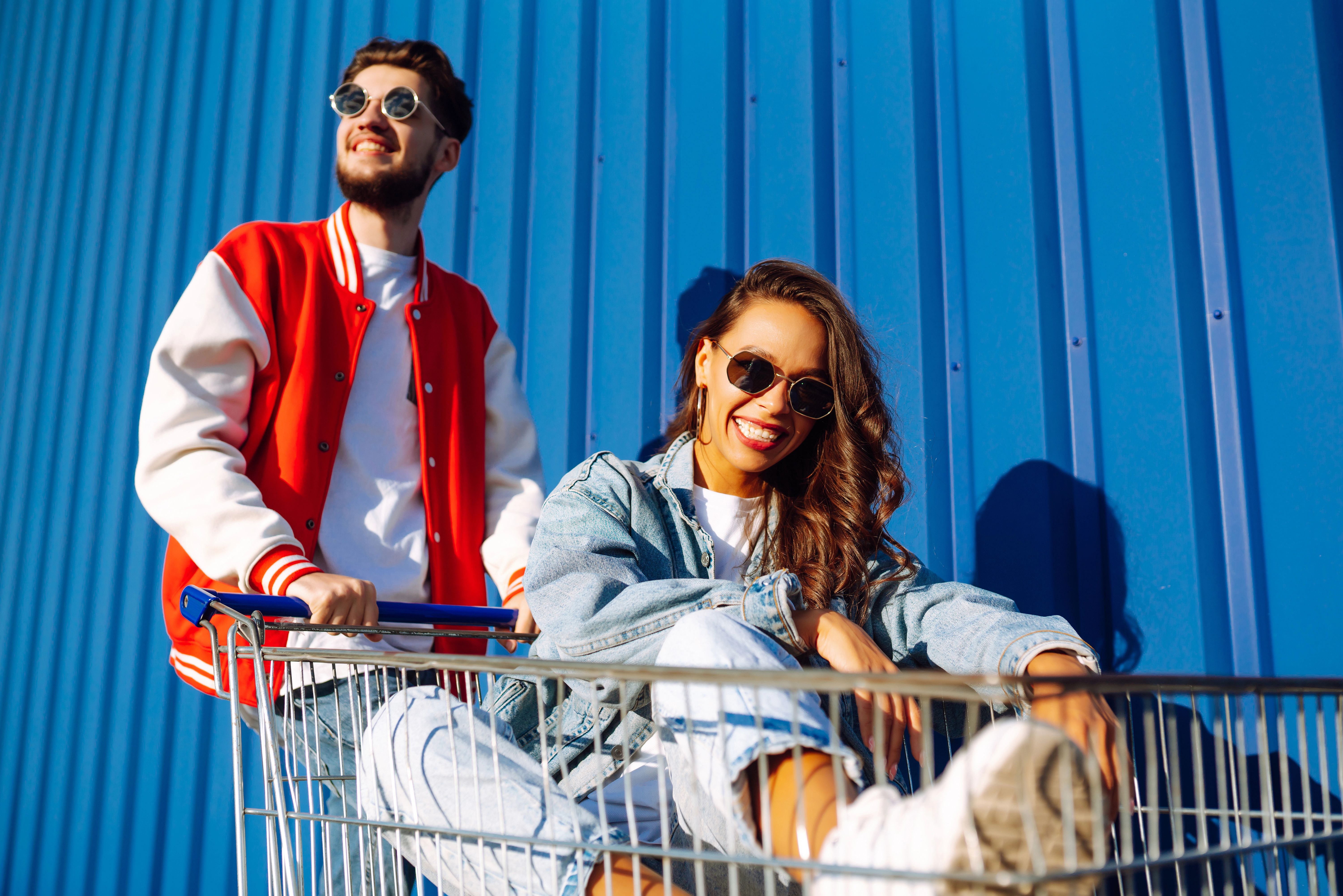 Image - Rente, Immobilien, Notfälle: So sollten junge Menschen ihr Geld anlegen