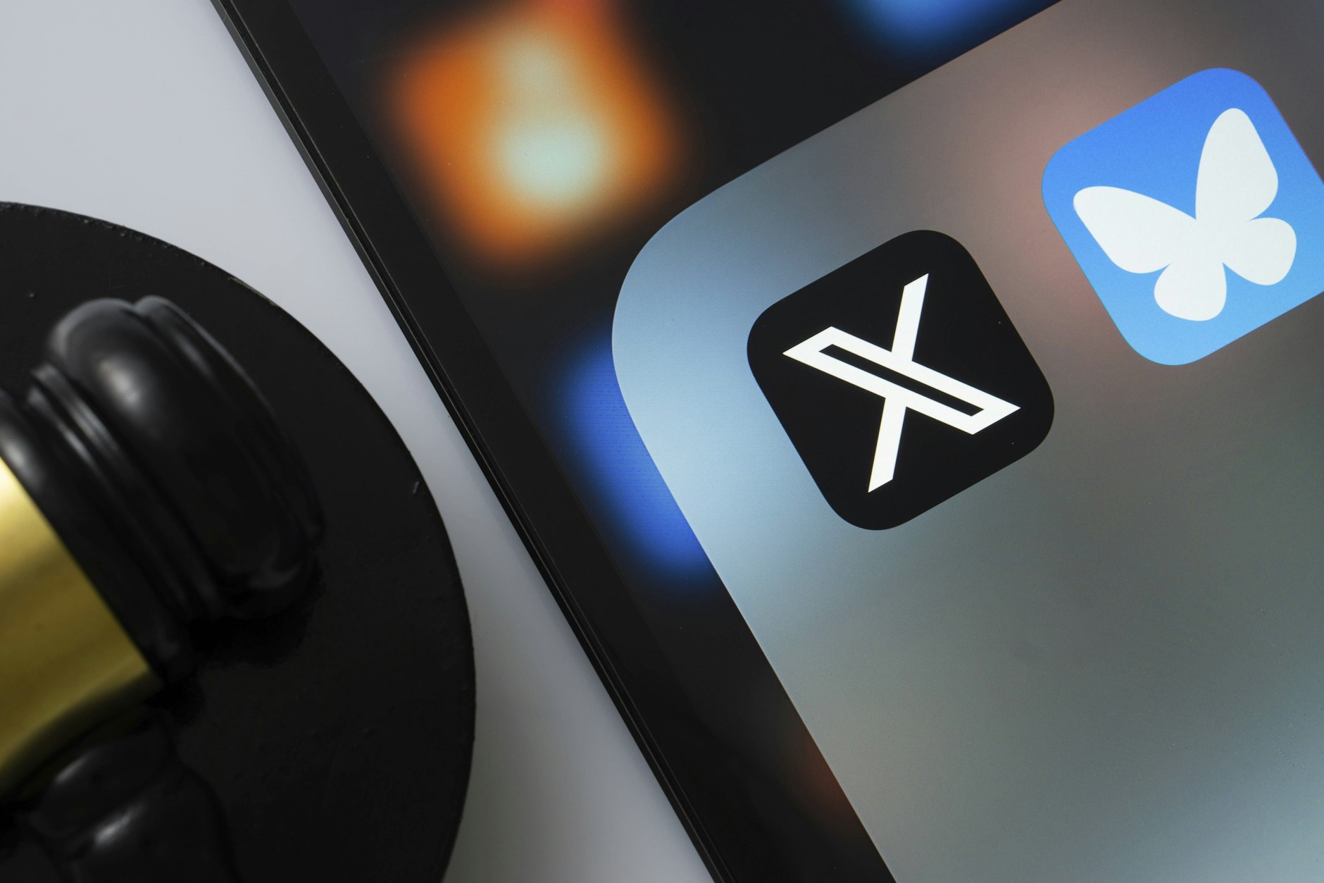 Bluesky sollte das harmonischere Twitter werden. Doch der Fall Kirk zeigt, dass auch auf tendenziell eher linken Webseiten Hass zum Alltag gehört.