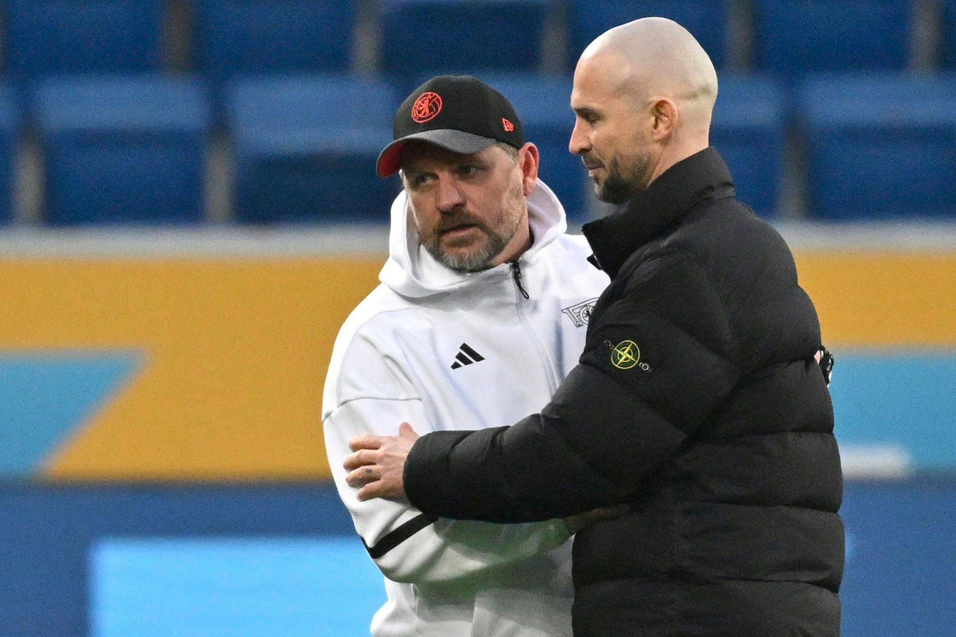 Nach dem 0:4 gegen den 1. FC Union Berlin im Februar dieses Jahres gratulierte Hoffenheims Trainer Christian Ilzer (r.) seinem Kollegen Steffen Baumgart.