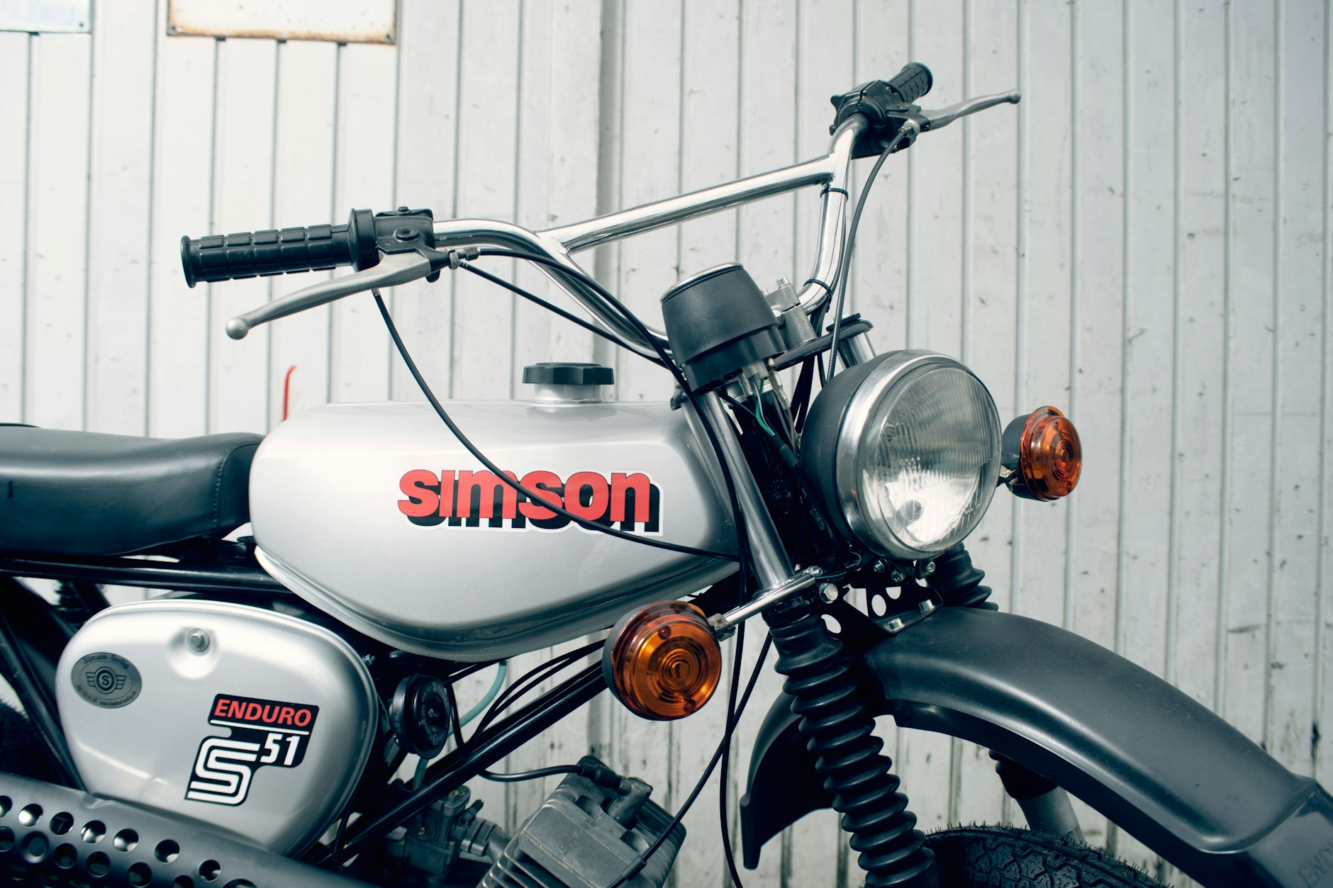 Bis heute heiß begehrt: Simson-Mopeds dürfen als DDR-Originale 60 km/h fahren.