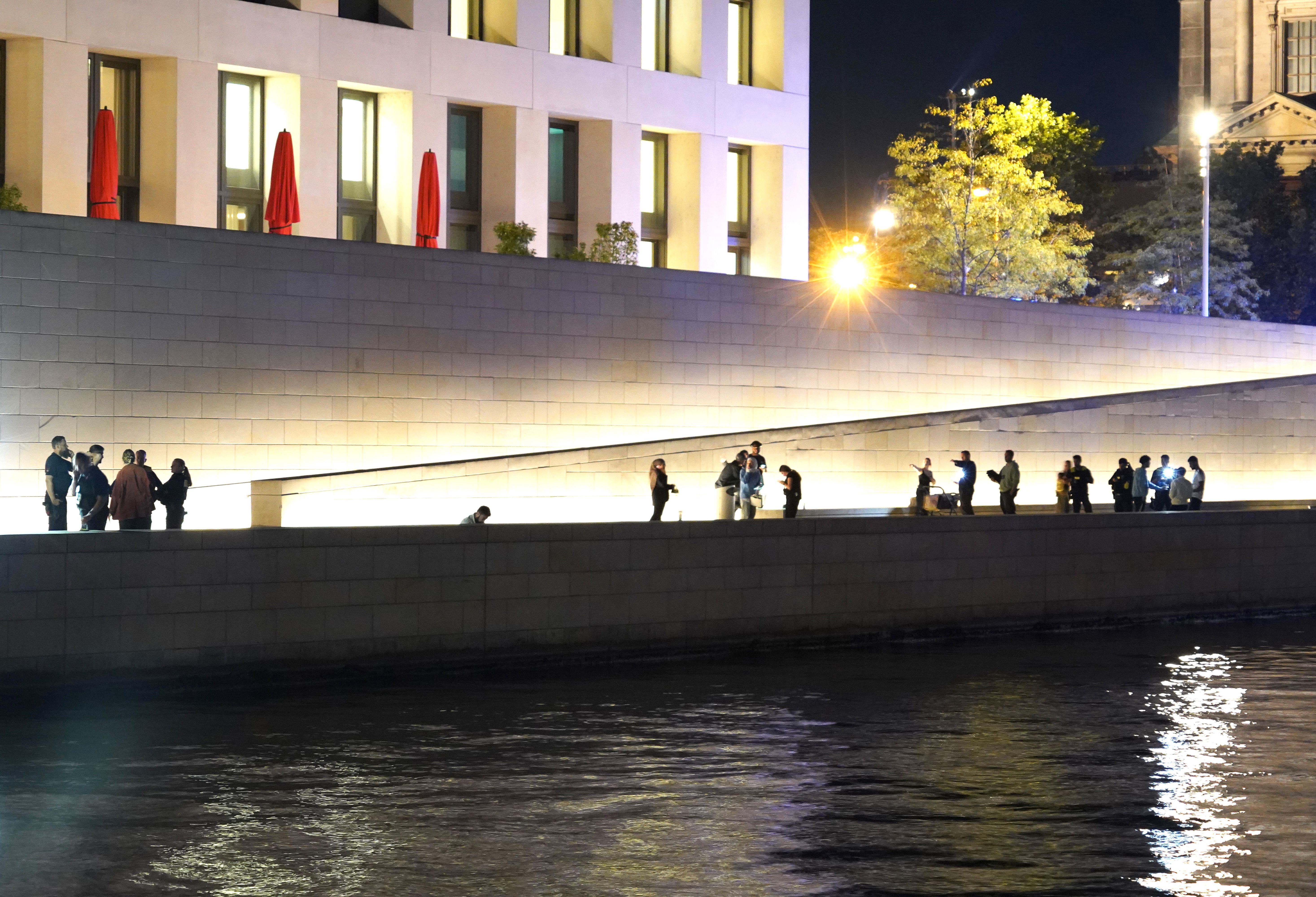 Nach Massenschlägerei in Berlin: 20-Jähriger erliegt seinen schweren Verletzungen