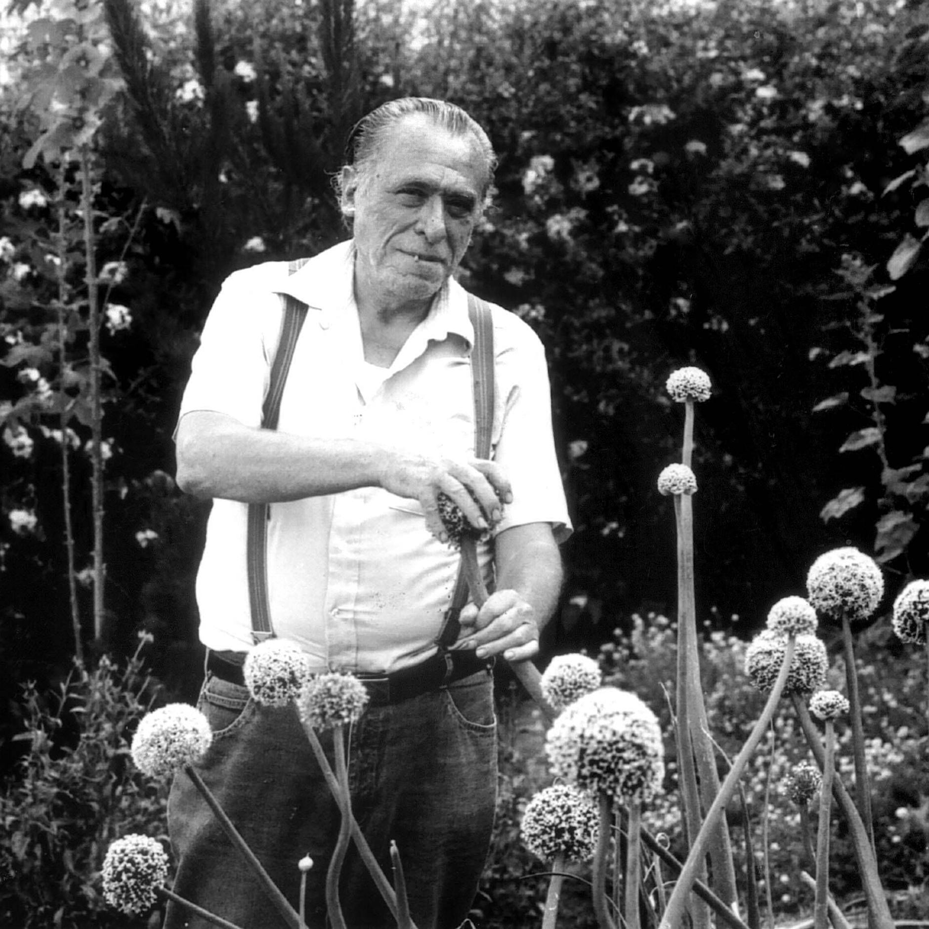 Was macht ein Bukowski-T-Shirt im Defa-Archiv? Zwei Schätze aus dem DDR-Filmkonvolut