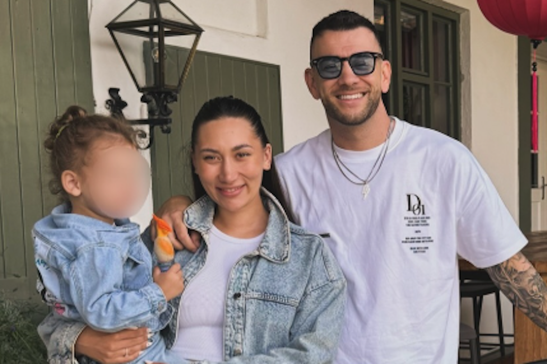 Serkan Yavuz mit seiner Frau Samira – ein Familienfoto aus glücklichen Zeiten.