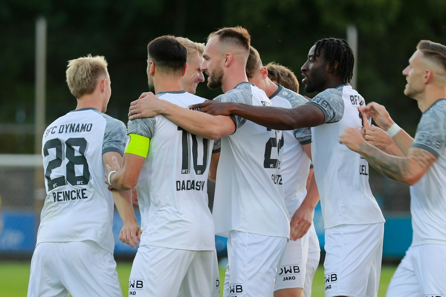 Ein Mutmacher: Der BFC Dynamo präsentiert sich bei Hertha BSC II als Mannschaft, in der alle füreinander da sind.