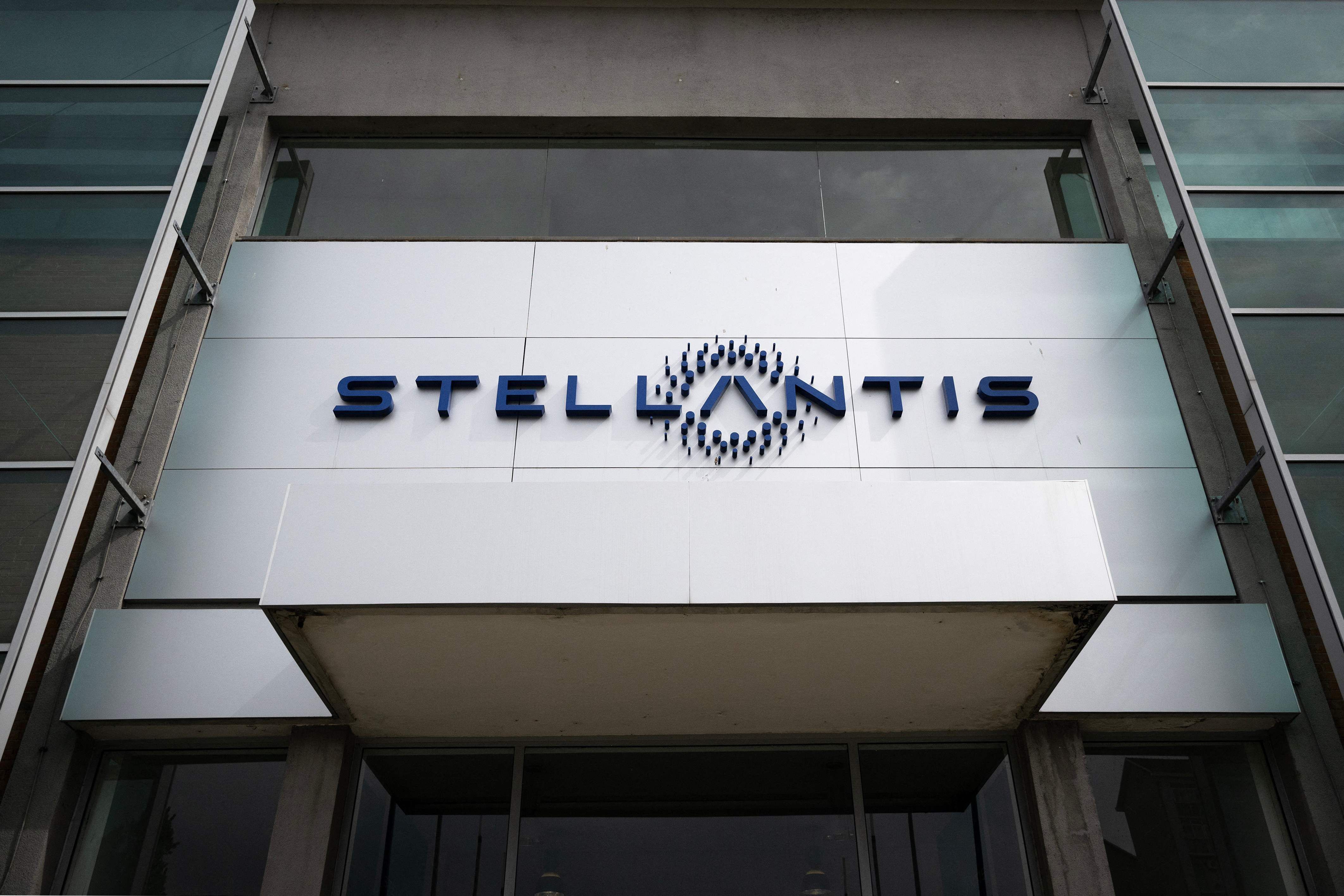 Image - Opel, Peugeot, Fiat: Rückruf von zahlreichen Stellantis-Autos wegen Brandgefahr