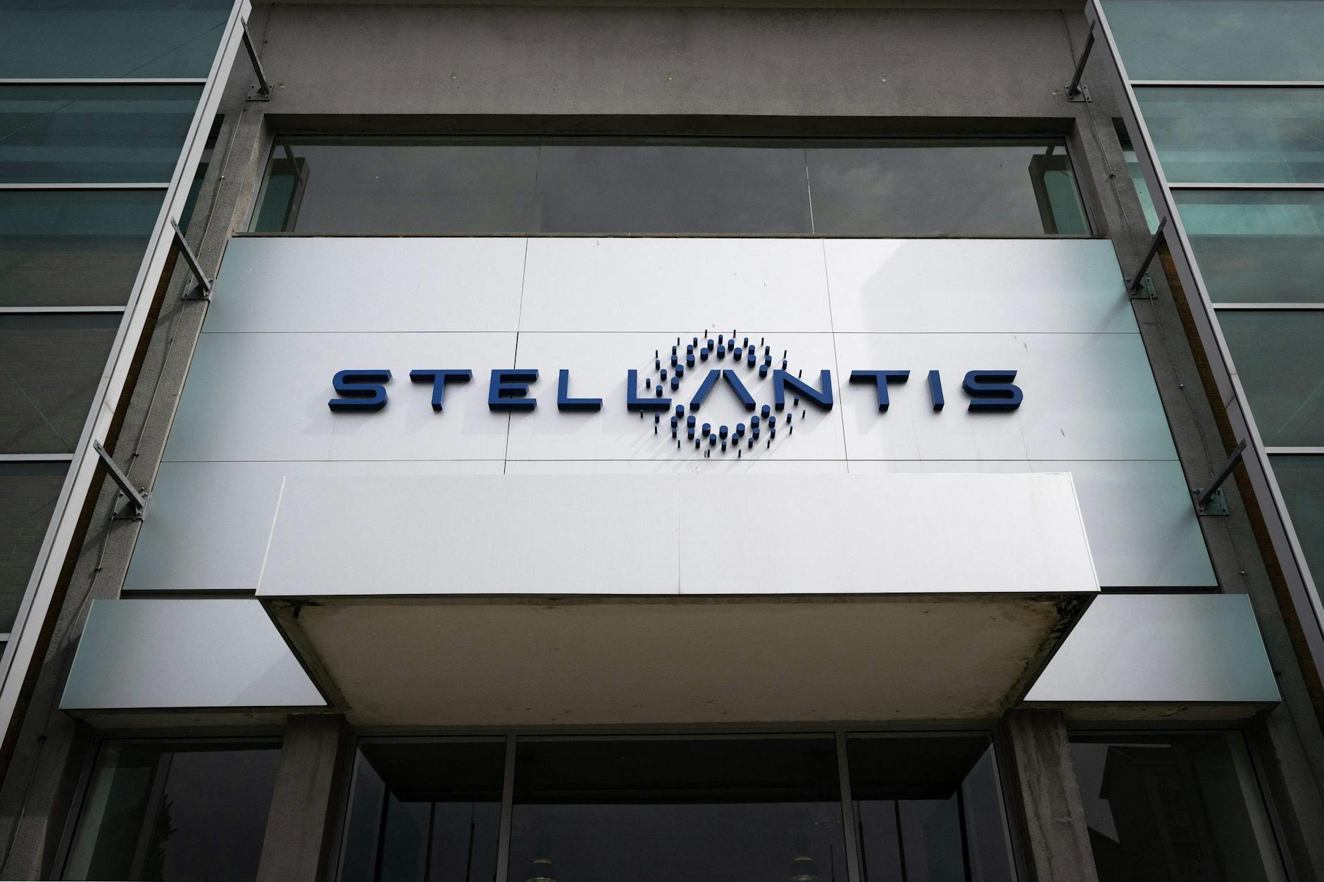 Der Autoriese Stellantis musste in der Vergangenheit bereits zahlreiche Autors zurückrufen.