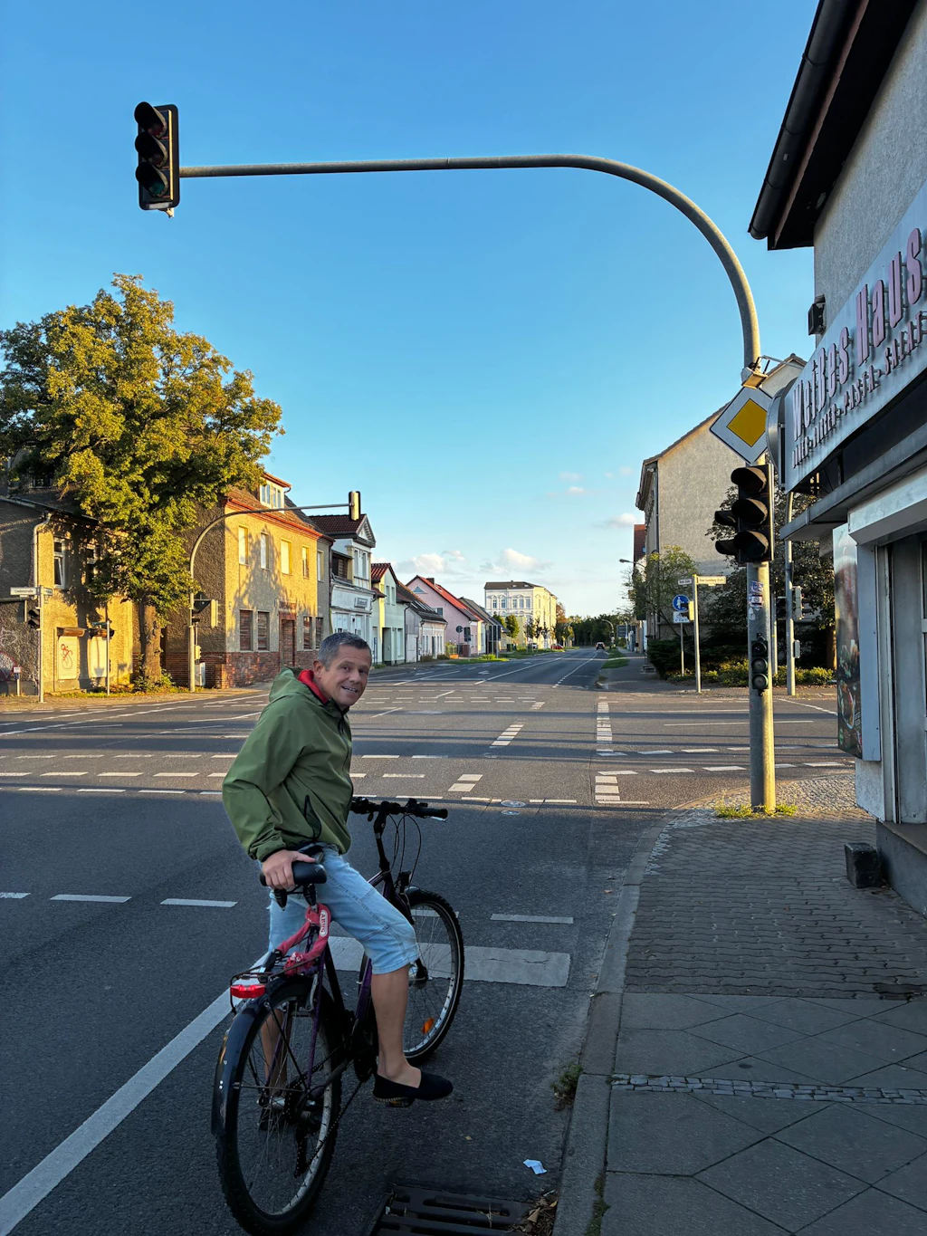 Radfahrer klagt gegen „Todeskreuzung“: Gericht verhandelt am Donnerstag
