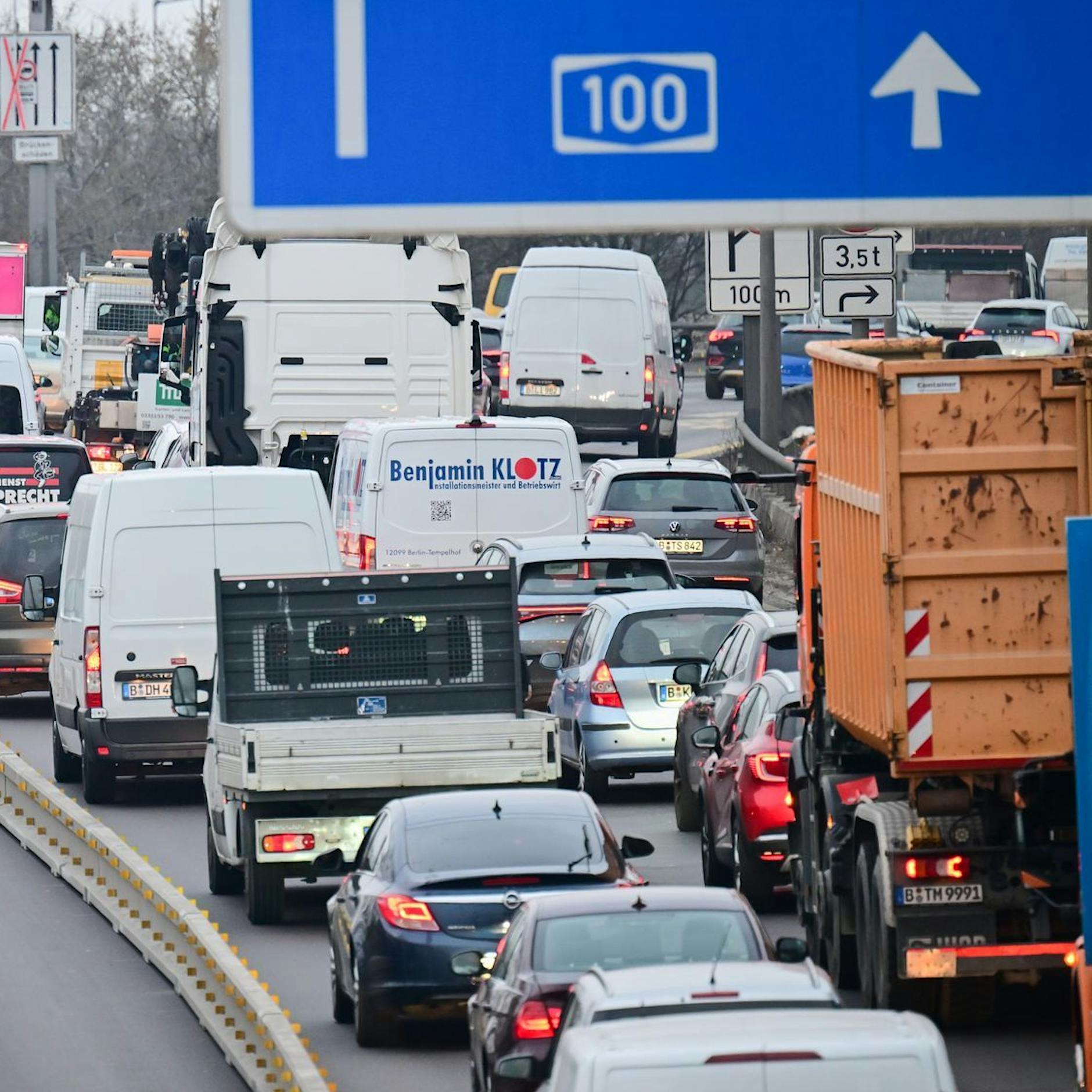 Albtraum-Bilanz des ADAC: Längster Horror-Stau betraf auch Berlin!