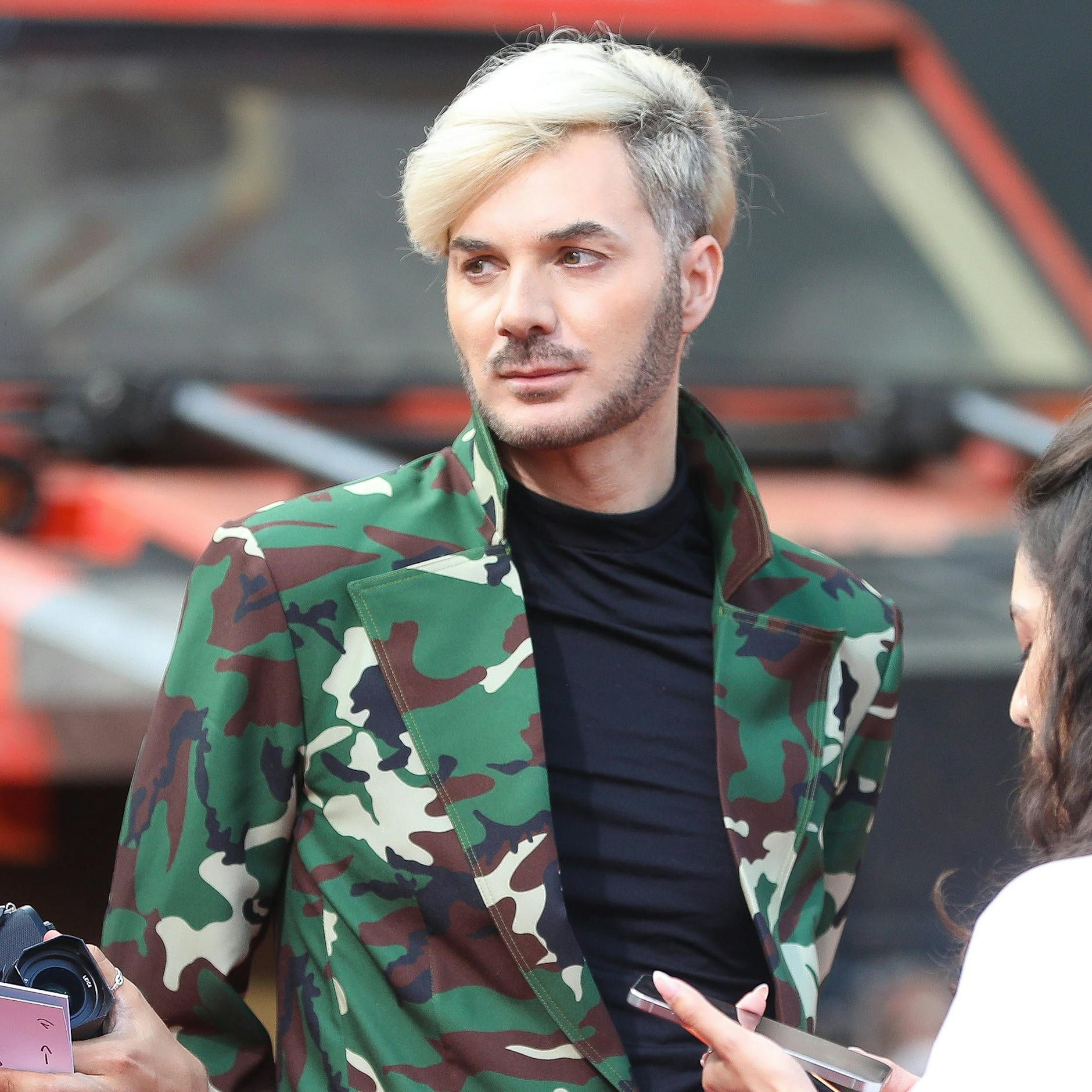 Sam Dylan rechnet mit „Sommerhaus“-Kandidatin Edda ab: „Kleine Göre!“