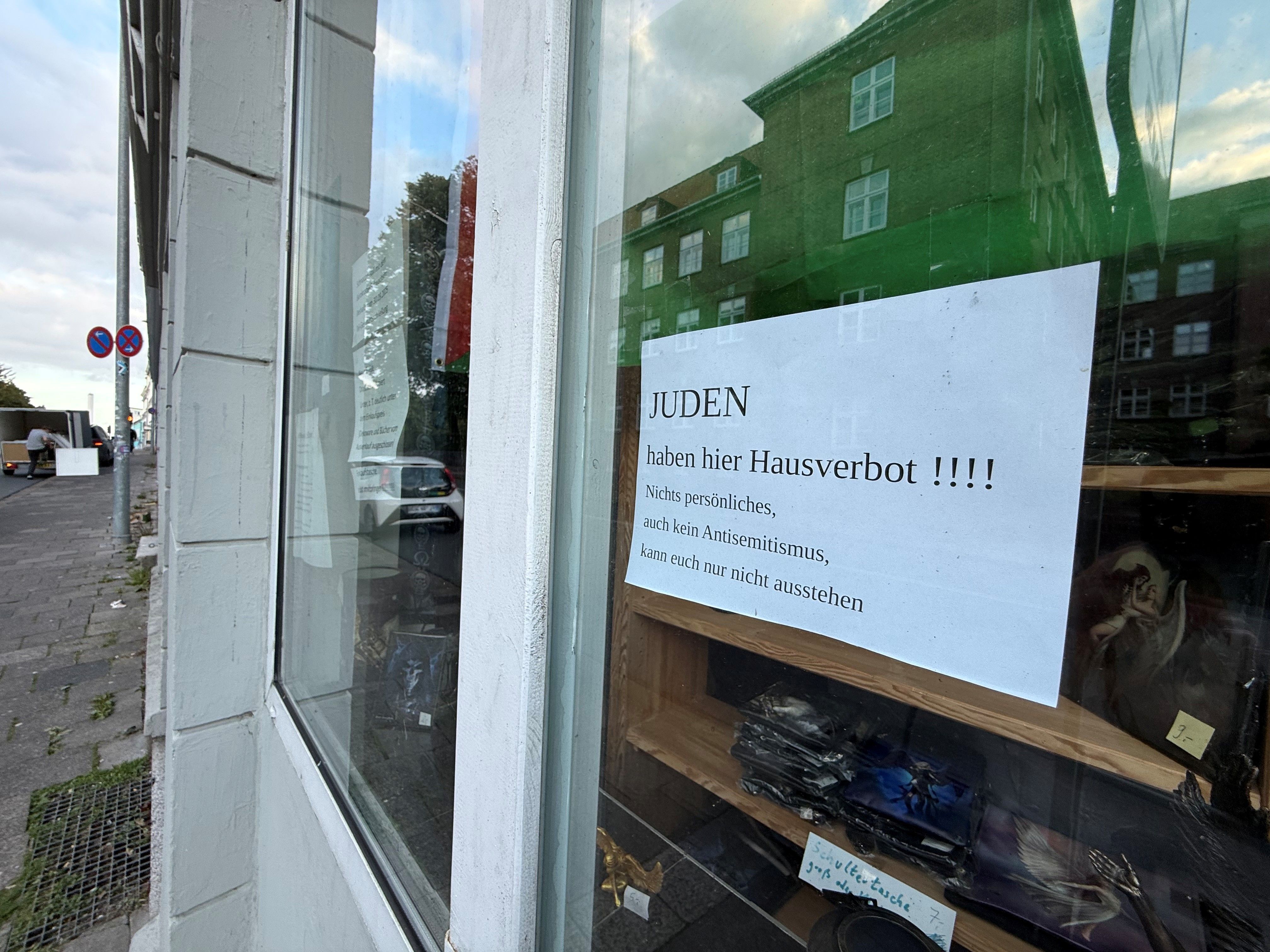 Image - „Juden haben hier Hausverbot“: Aushang an Geschäft sorgt für Entsetzen