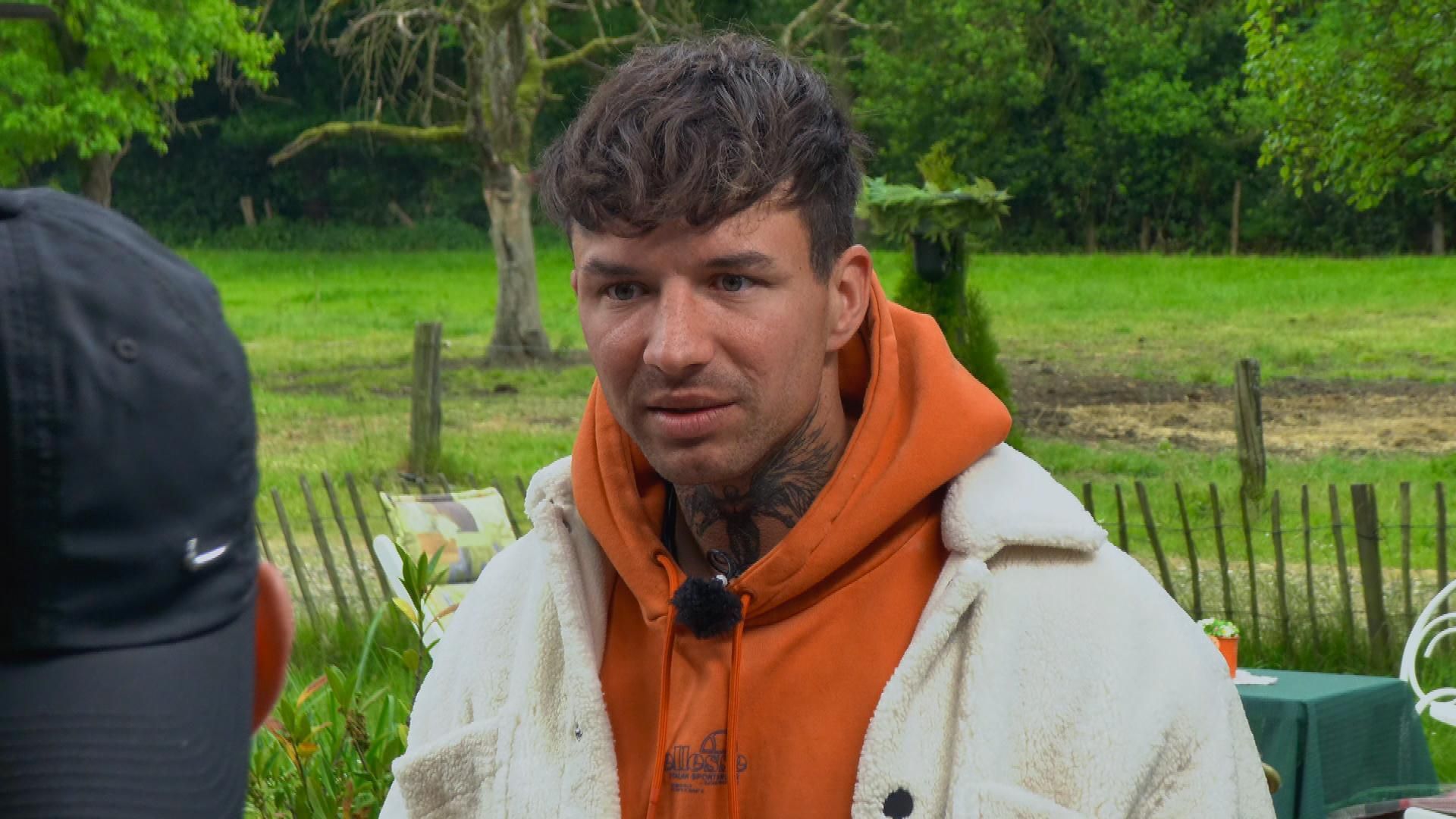 „Sommerhaus“-Micha beteuert Unschuld: Was nicht im TV gezeigt wurde