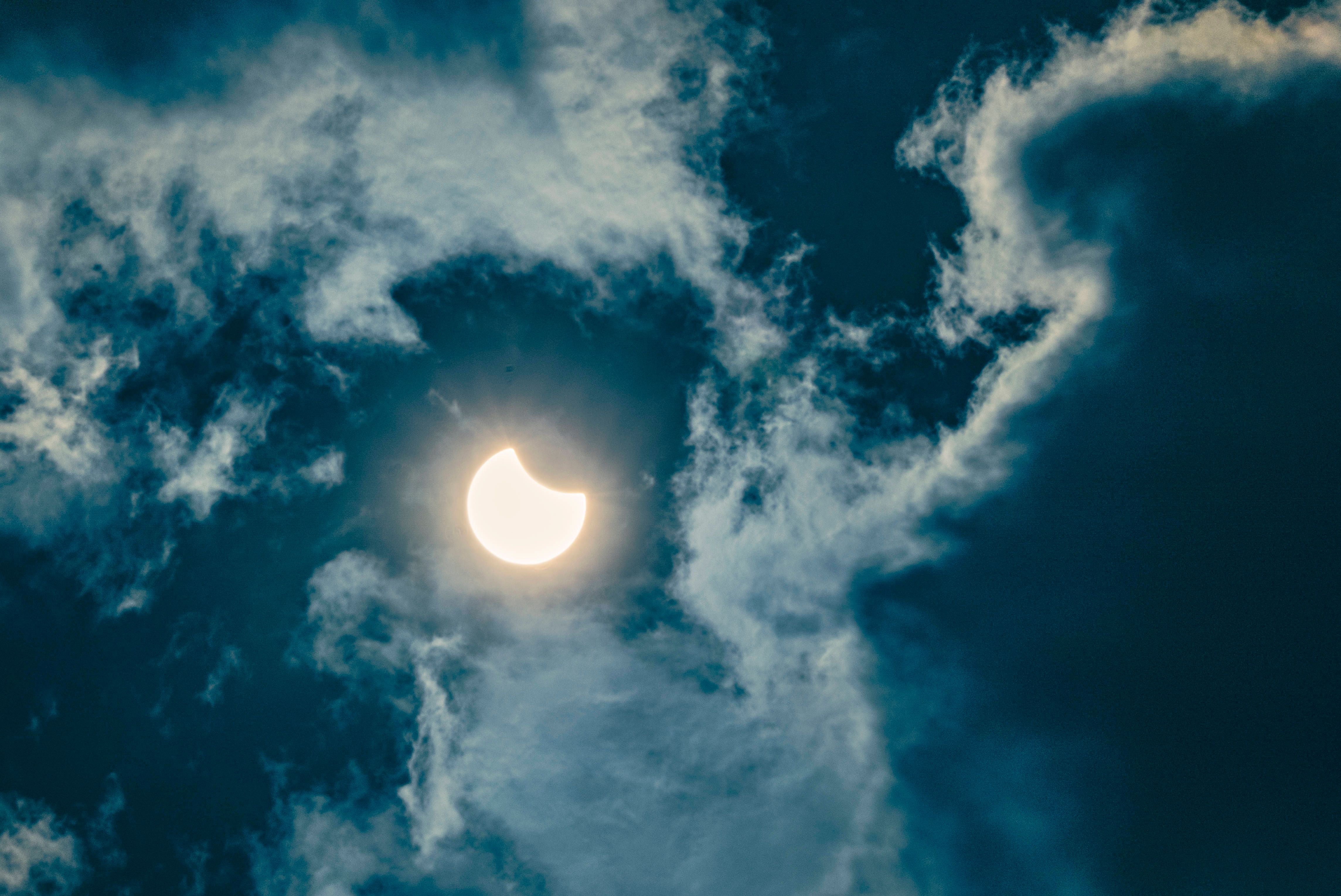 Sonnenfinsternis: Hier gibt es sie live zu sehen, mit Zeitplan!