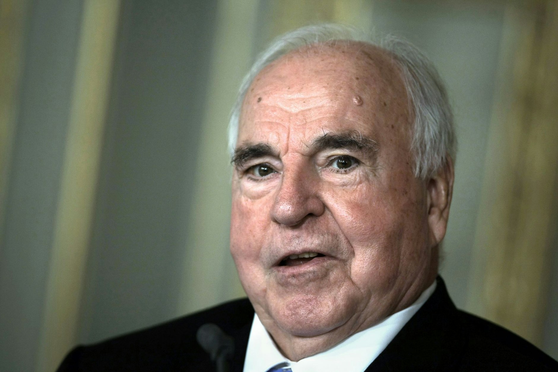 Helmut Kohl (CDU) bekommt mitten in Berlin eine eigene Straße.