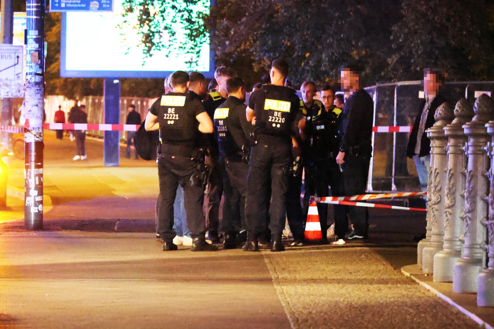 Messer-Gewalt in Berlin: Mann blutend auf Brücke in Mitte gefunden!