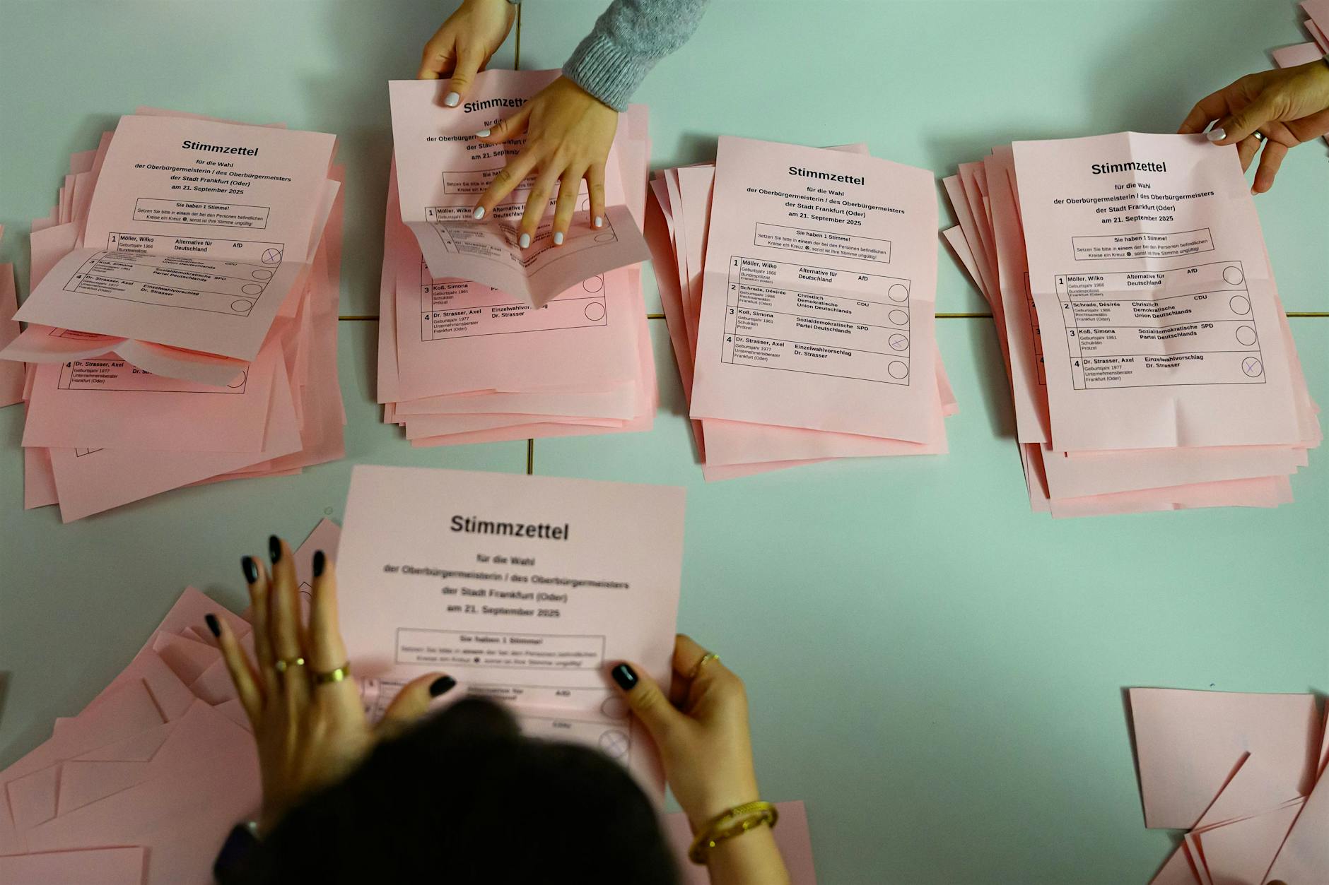 Bürgermeisterwahl in Potsdam und Frankfurt: Wer muss in die Stichwahl?