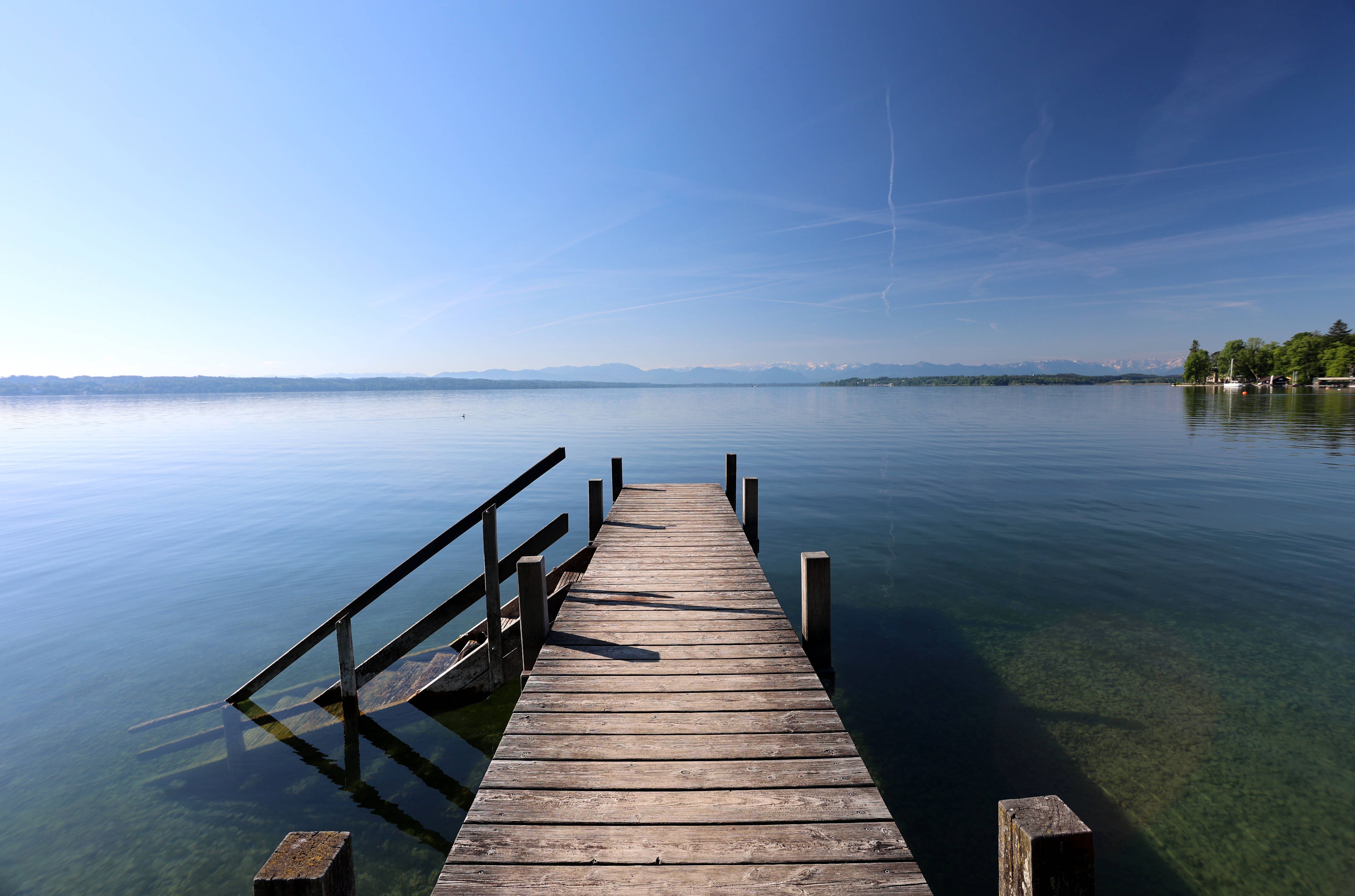 Opa will Spielzeugboot von Enkel aus dem See holen – und ertrinkt