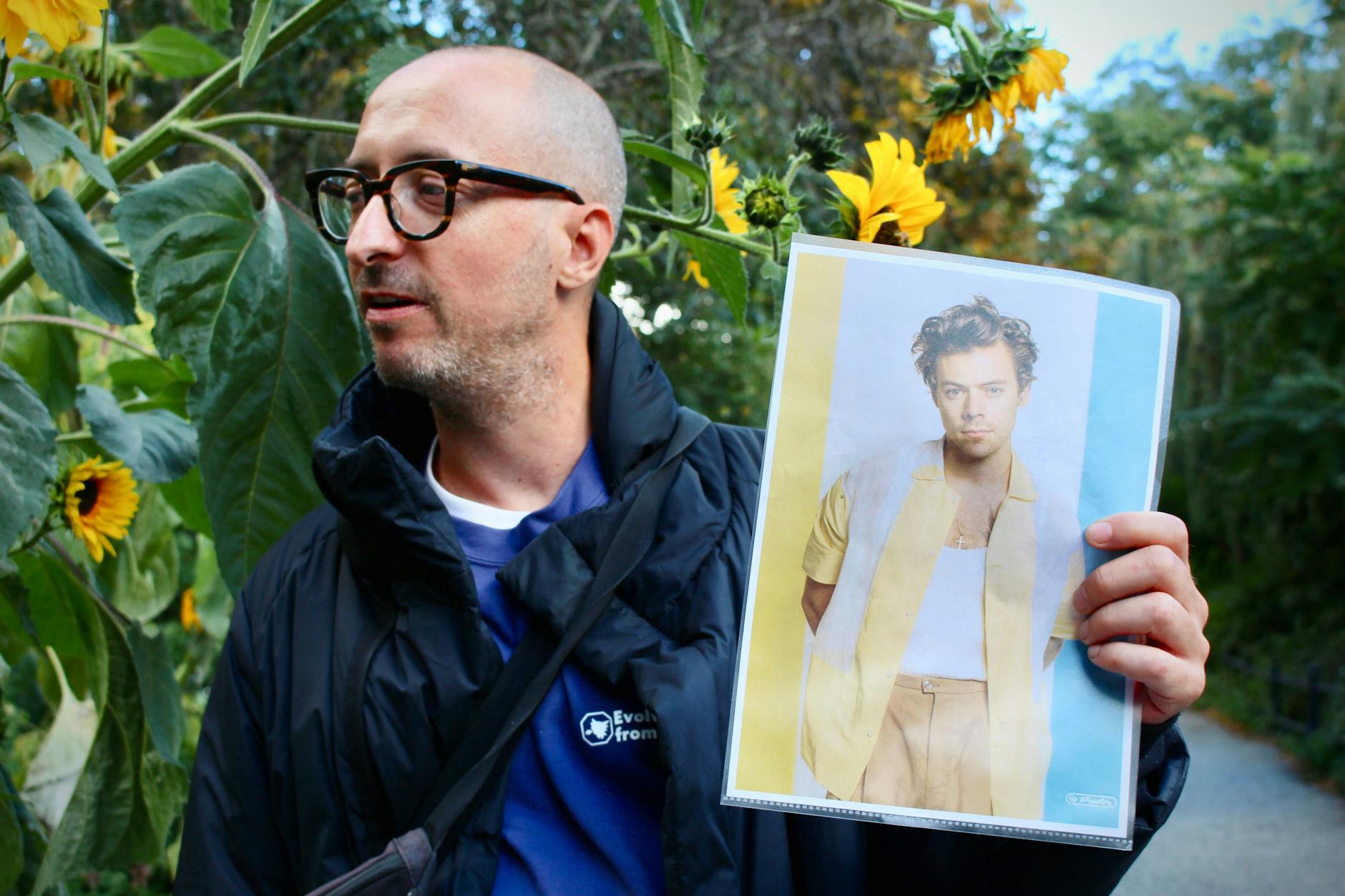 Unser Reporter kennt nur ein Ziel: Harry Styles ausfindig machen.