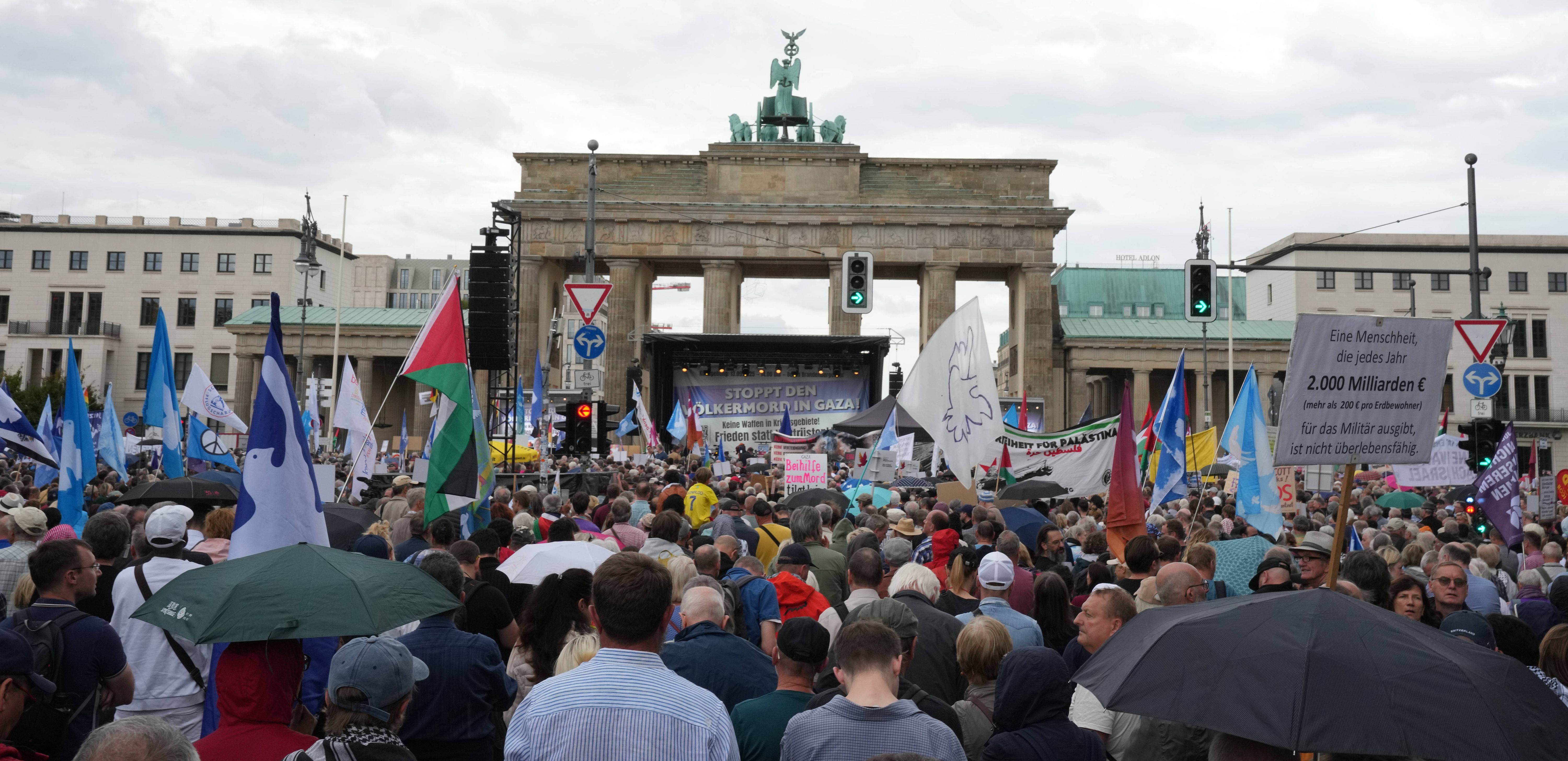Wieder Groß-Demo in Berlin: Erste Straßen werden schon gesperrt